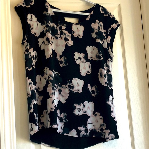 Express Tops - Express Reversible Short Sleeved Blouse